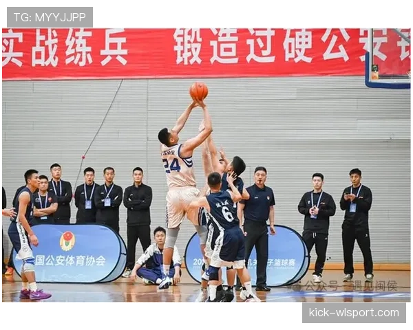 开球规则解析：篮球比赛如何正确执行开球？